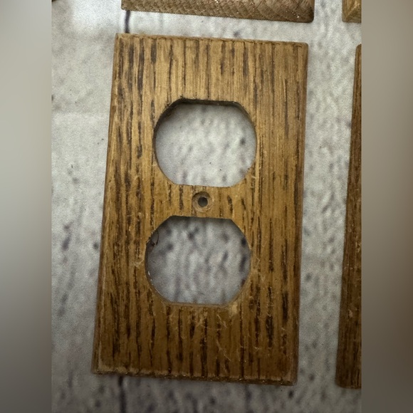 Vintage oak Rustic Wooden Light Switch and Outlet Covers set of 9 - Picture 7 of 11